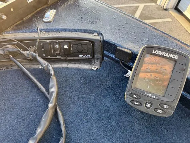 Slide: The Image of Cajun 170 Adventure 1995 - 10