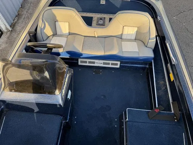 Slide: The Image of Cajun 170 Adventure 1995 - 11