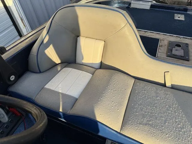 Slide: The Image of Cajun 170 Adventure 1995 - 13