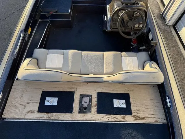 Slide: The Image of Cajun 170 Adventure 1995 - 18