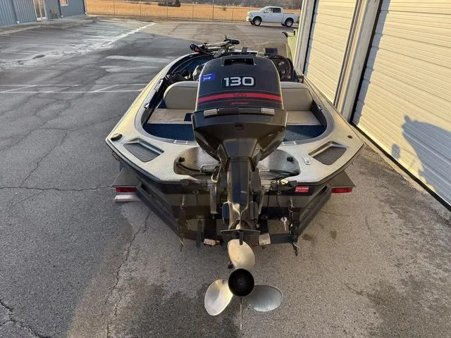 Slide: The Image of Cajun 170 Adventure 1995 - 3