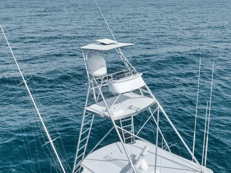 Slide: The Image of Hatteras 60 Convertible 1999 - 51