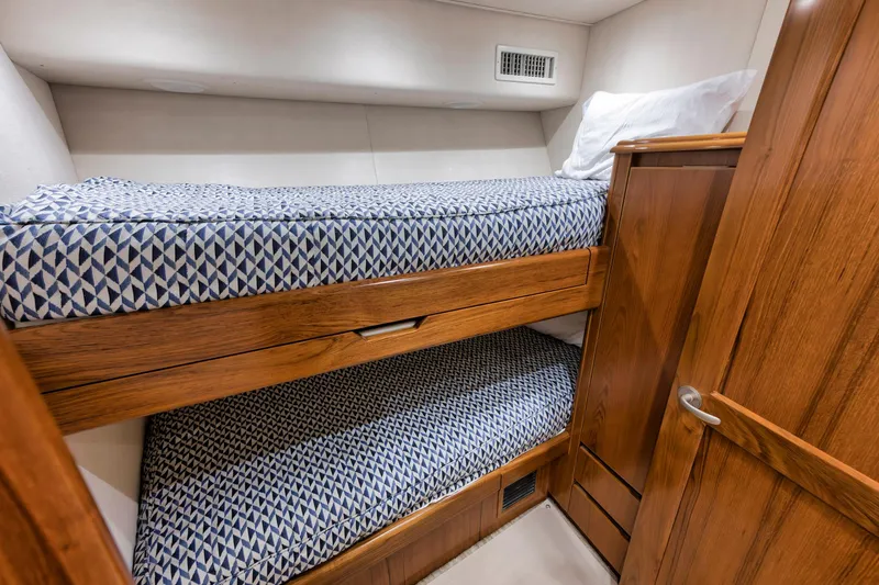 Slide: The Image of Viking 70 Convertible 2015 - 51