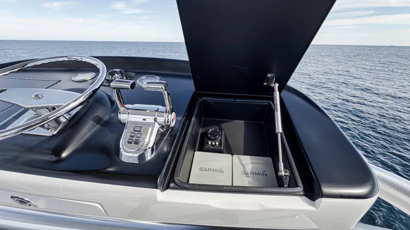 Slide: The Image of Viking 70 Convertible 2015 - 71