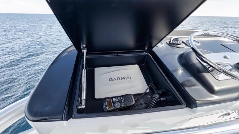 Slide: The Image of Viking 70 Convertible 2015 - 72