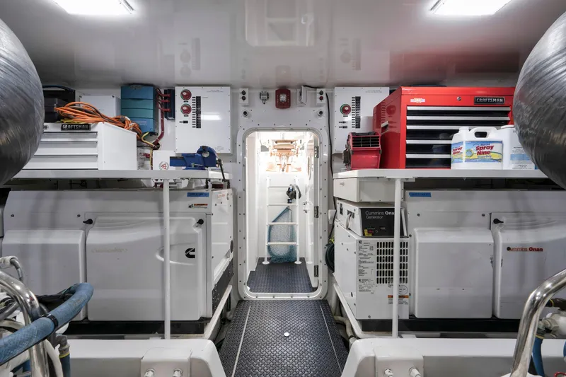 Slide: The Image of Viking 70 Convertible 2015 - 80