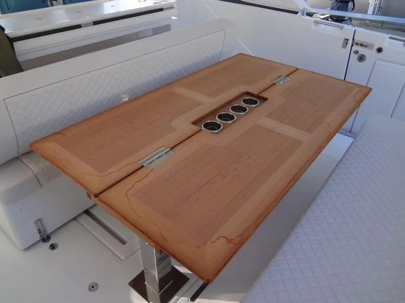 Slide: The Image of Jeanneau DB/43 OB 2025 - 51