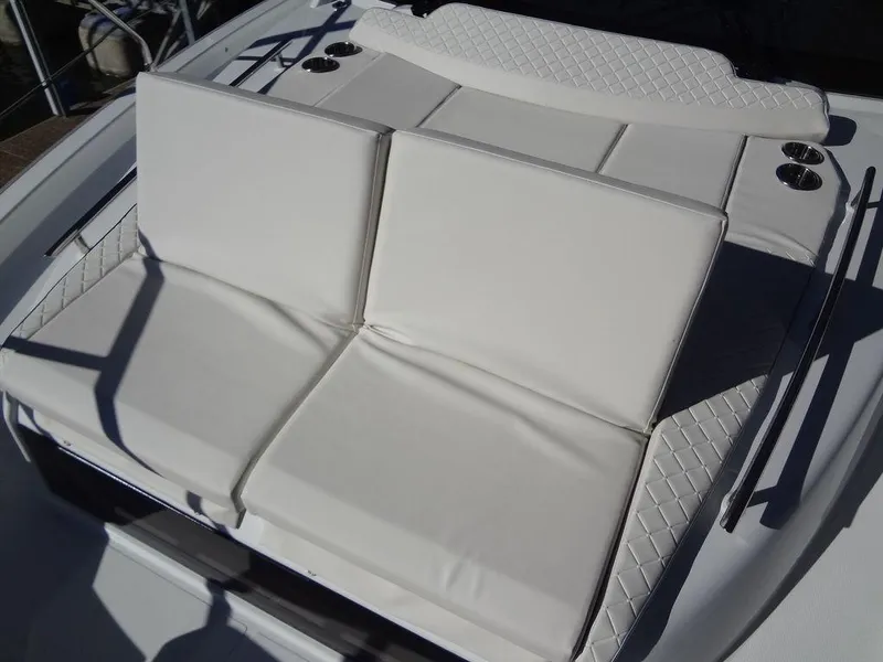 Slide: The Image of Jeanneau DB/43 OB 2025 - 65