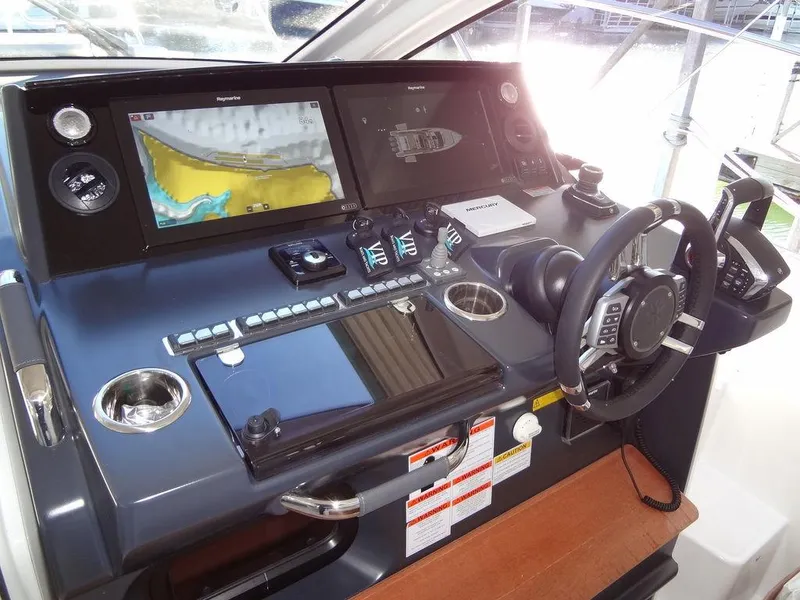 Slide: The Image of Jeanneau DB/43 OB 2025 - 74