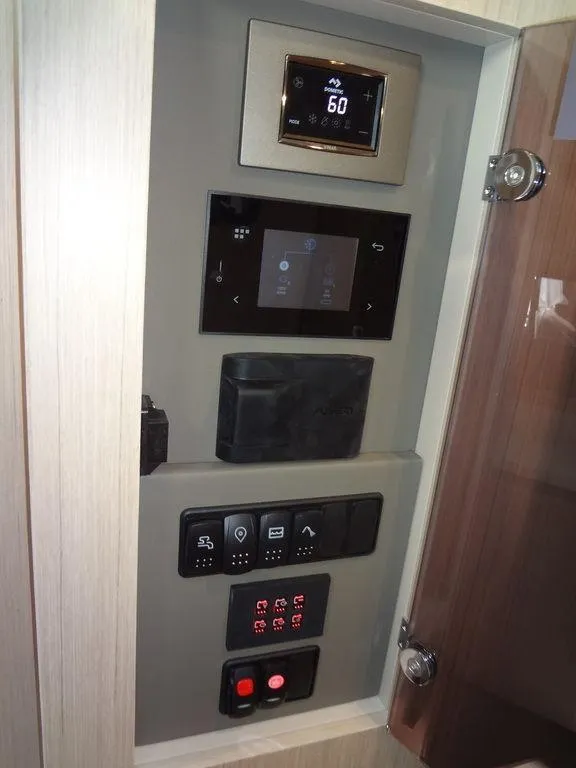 Slide: The Image of Jeanneau DB/43 OB 2025 - 86