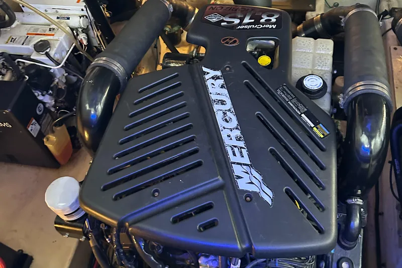 Slide: The Image of Mercury engine in a 2008 Sea Ray 340 Sundancer boat. - 27