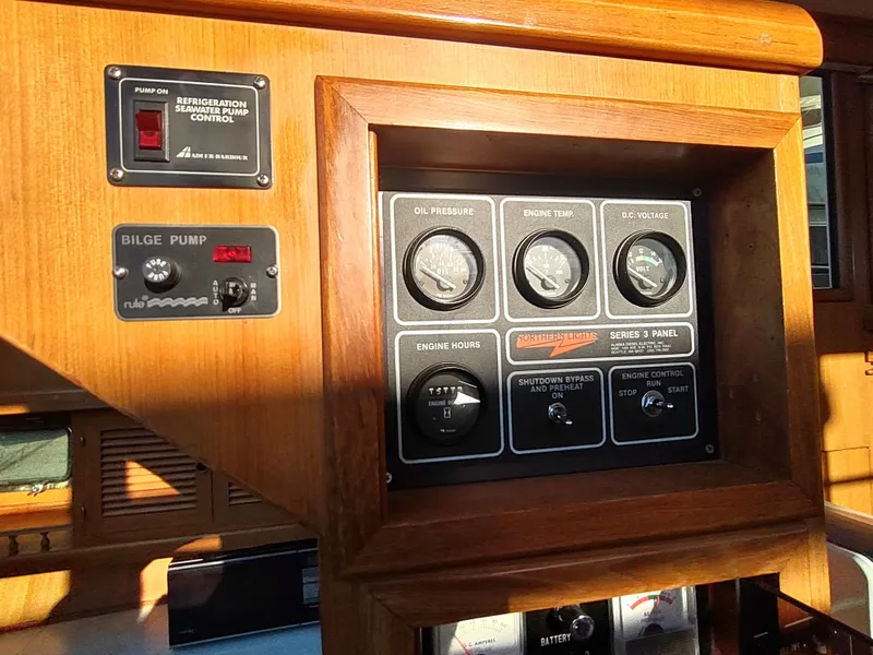 Slide: The Image of Nova 48 Cockpit Motor Yacht 1986 - 50