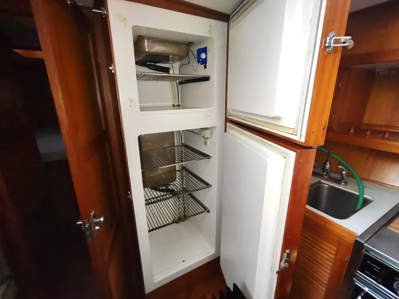 Slide: The Image of Nova 48 Cockpit Motor Yacht 1986 - 59