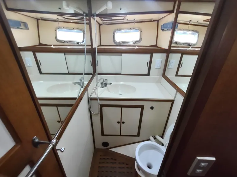 Slide: The Image of Nova 48 Cockpit Motor Yacht 1986 - 65