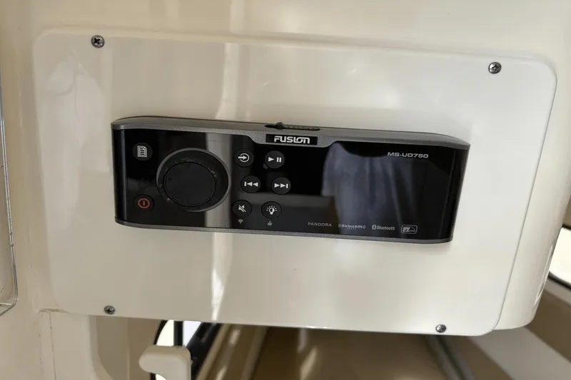 Slide: The Image of Scout 350 Lxf 2017 - 18
