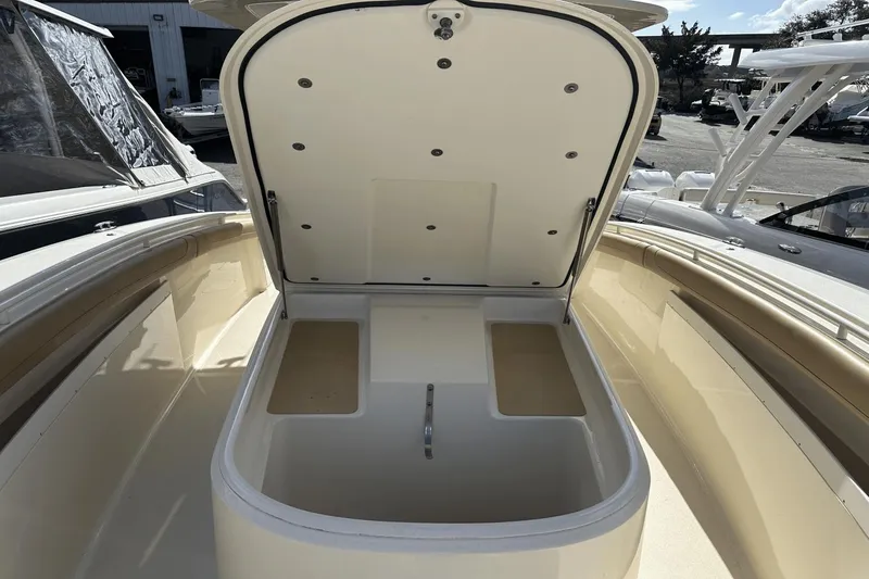 Slide: The Image of Scout 350 Lxf 2017 - 24