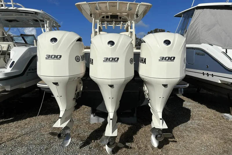 Slide: The Image of Scout 350 Lxf 2017 - 3