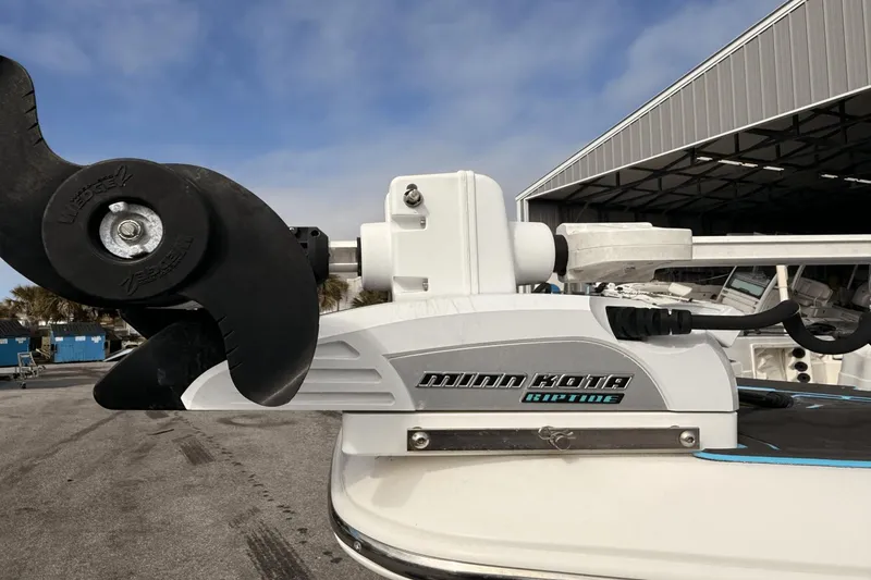 Slide: The Image of NauticStar 2200 TORNAMENT 2010 - 13