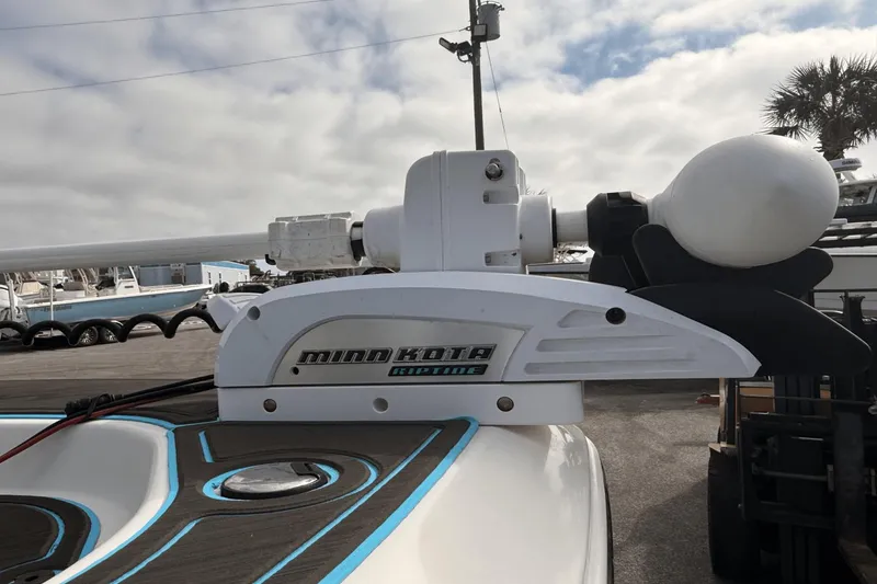 Slide: The Image of NauticStar 2200 TORNAMENT 2010 - 16