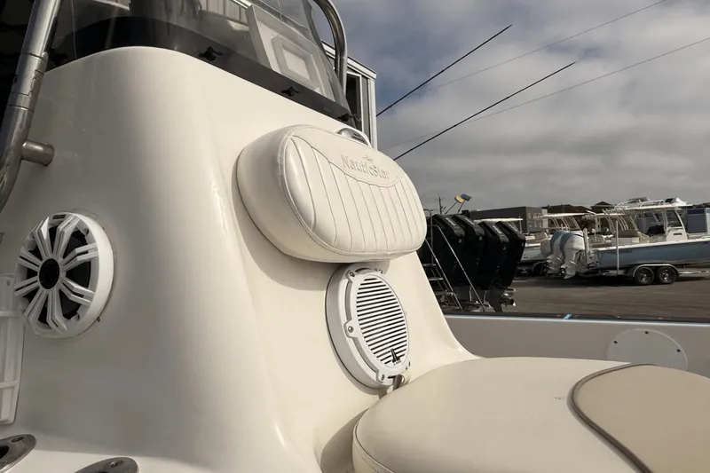 Slide: The Image of NauticStar 2200 TORNAMENT 2010 - 23