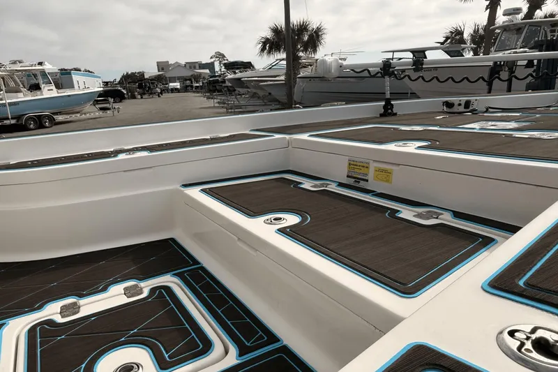 Slide: The Image of NauticStar 2200 TORNAMENT 2010 - 25