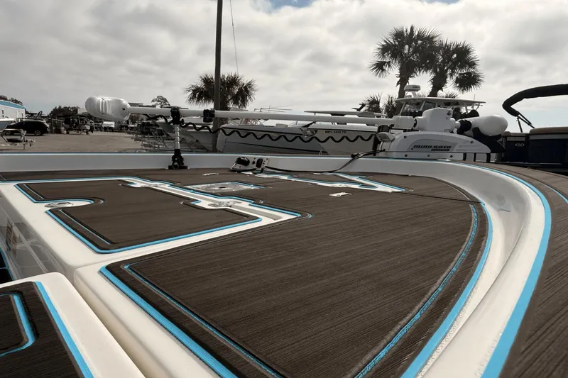 Slide: The Image of NauticStar 2200 TORNAMENT 2010 - 26