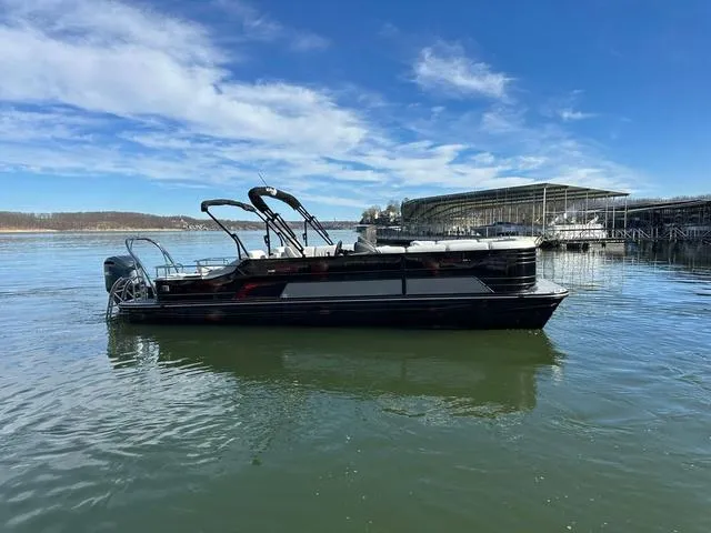 Slide: The Image of SunCatcher Elite 326SS 2025 - 1