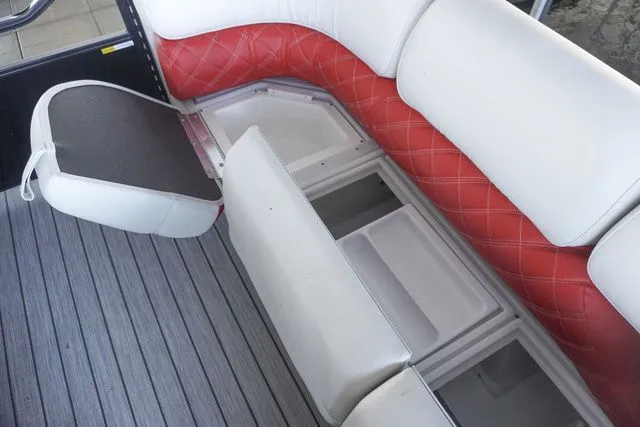 Slide: The Image of SunCatcher Elite 326SS 2025 - 14