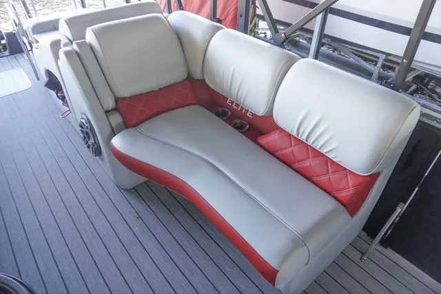 Slide: The Image of SunCatcher Elite 326SS 2025 - 15