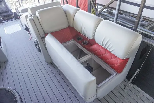 Slide: The Image of SunCatcher Elite 326SS 2025 - 16