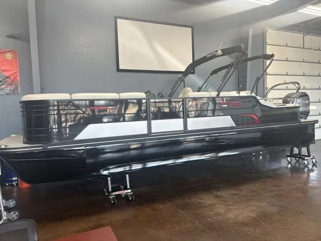 Slide: The Image of SunCatcher Elite 326SS 2025 - 2