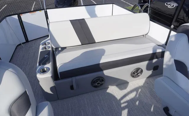 Slide: The Image of SunCatcher Select 324SL 2025 - 12