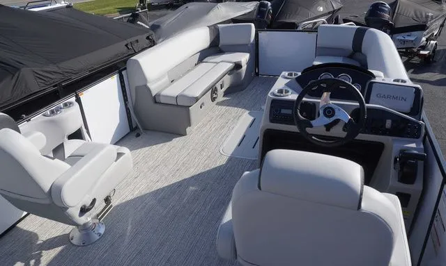 Slide: The Image of SunCatcher Select 324SL 2025 - 14