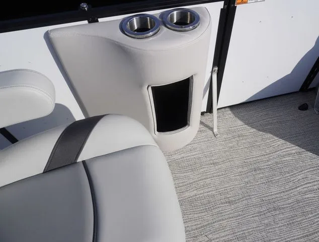 Slide: The Image of SunCatcher Select 324SL 2025 - 16