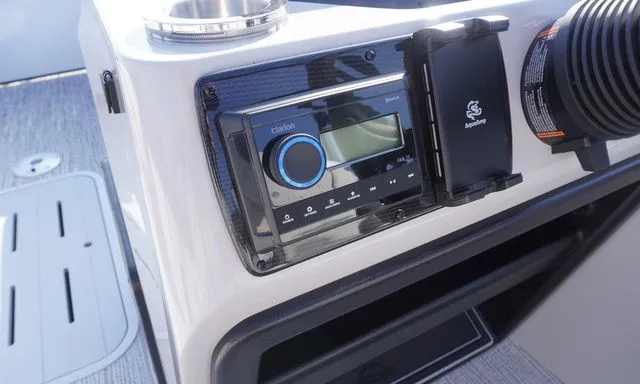 Slide: The Image of SunCatcher Select 324SL 2025 - 20