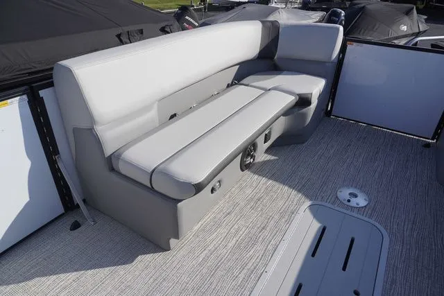 Slide: The Image of SunCatcher Select 324SL 2025 - 25