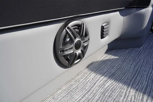 Slide: The Image of SunCatcher Select 324SL 2025 - 28