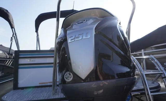 Slide: The Image of SunCatcher Select 324SL 2025 - 3