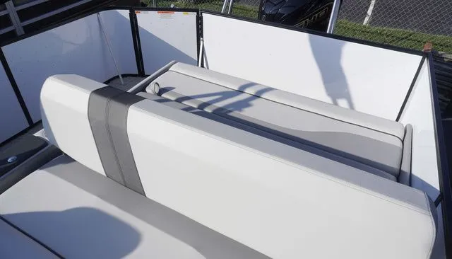 Slide: The Image of SunCatcher Select 324SL 2025 - 6