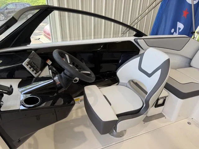 Slide: The Image of Yamaha SX220 2025 - 15