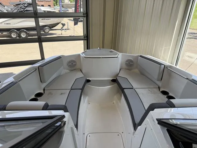 Slide: The Image of Yamaha SX220 2025 - 19