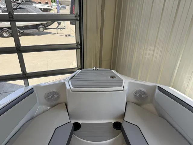 Slide: The Image of Yamaha SX220 2025 - 22