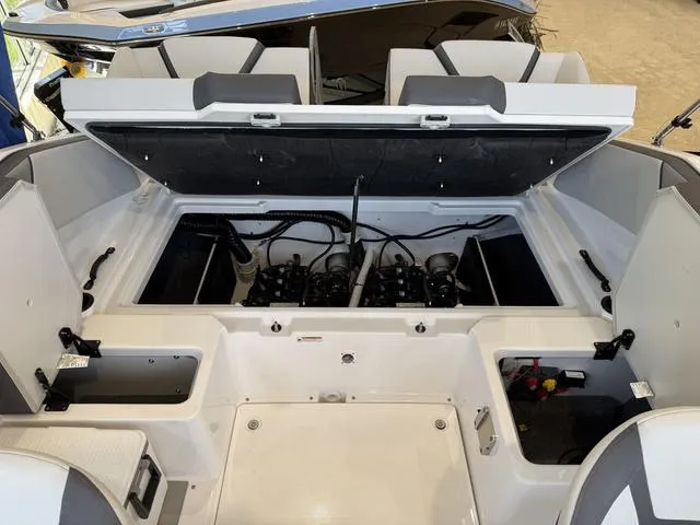 Slide: The Image of Yamaha SX220 2025 - 9