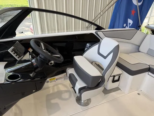 Slide: The Image of Yamaha SX220 2025 - 16