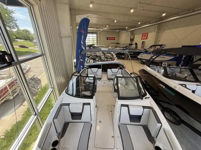 Slide: The Image of Yamaha SX220 2025 - 21