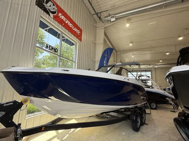 Slide: The Image of Yamaha SX220 2025 - 1