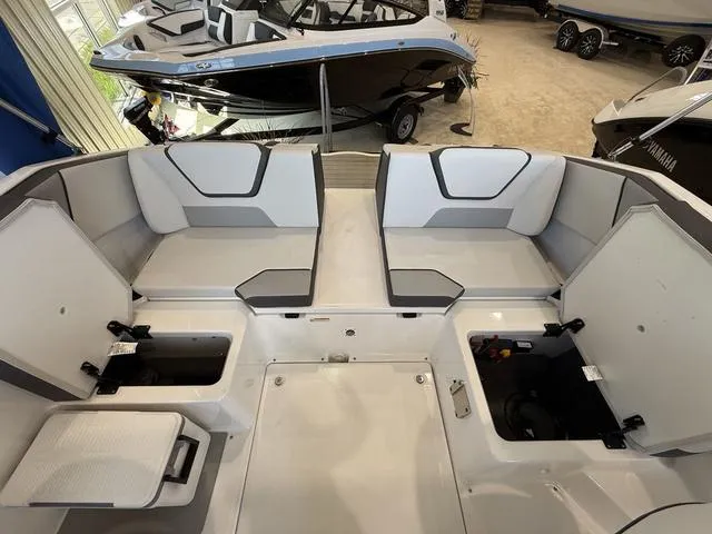 Slide: The Image of Yamaha SX220 2025 - 10