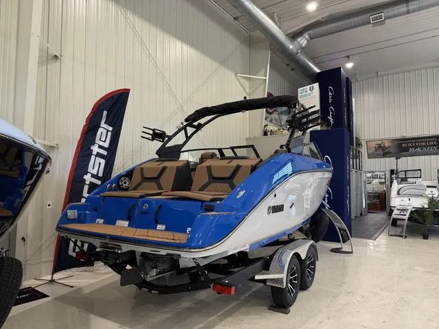 Slide: The Image of Yamaha 222XE 2025 - 3