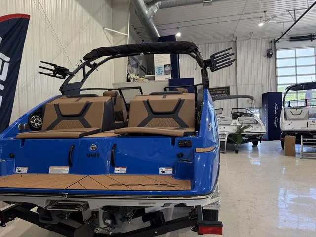 Slide: The Image of Yamaha 222XE 2025 - 5