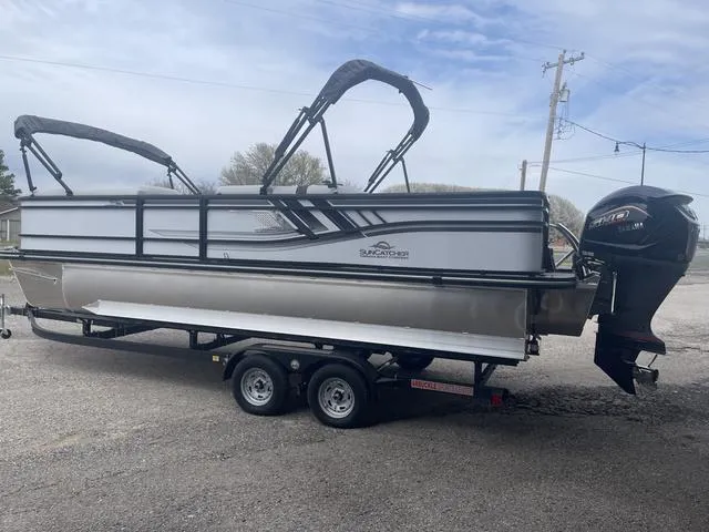 Slide: The Image of SunCatcher Select 322RF 2025 - 4